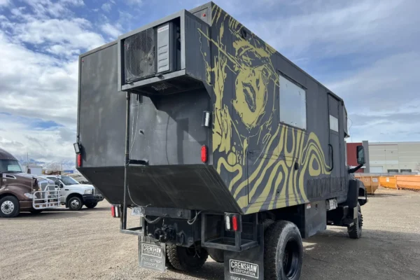 2008 GMC C7500 4×4 Camper Conversion
